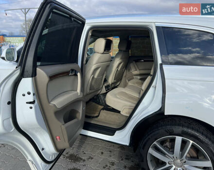 Білий Ауді Ку 7, об'ємом двигуна 3 л та пробігом 365 тис. км за 12300 $, фото 22 на Automoto.ua