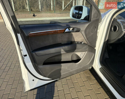 Білий Ауді Ку 7, об'ємом двигуна 2.97 л та пробігом 152 тис. км за 25999 $, фото 9 на Automoto.ua