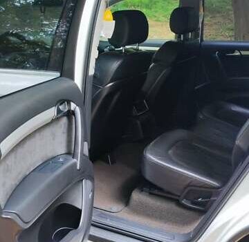 Ауди Ку 7 2011 в Львове на Automoto.ua Белый Ауди Ку 7, объемом двигателя 2.97 л и пробегом 278 тыс. км за 18999 $, фото 42 на Automoto.ua