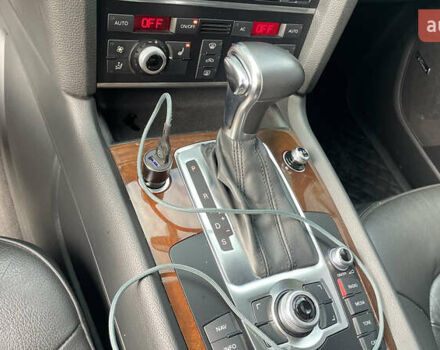 Ауді Ку 7 2012 у Кременчуге на Automoto.ua Білий Ауді Ку 7, об'ємом двигуна 3 л та пробігом 186 тис. км за 17000 $, фото 15 на Automoto.ua