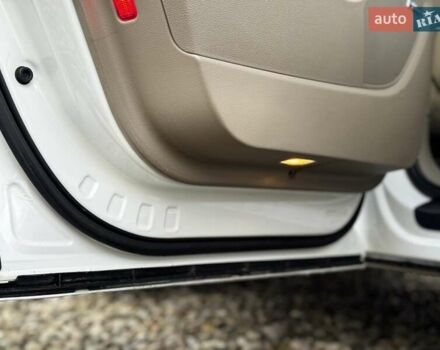 Білий Ауді Ку 7, об'ємом двигуна 3 л та пробігом 255 тис. км за 17500 $, фото 81 на Automoto.ua