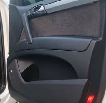 Белый Ауди Ку 7, объемом двигателя 4.2 л и пробегом 243 тыс. км за 25490 $, фото 18 на Automoto.ua