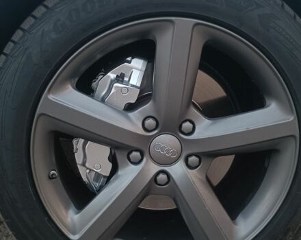 Білий Ауді Ку 7, об'ємом двигуна 4.2 л та пробігом 243 тис. км за 25490 $, фото 10 на Automoto.ua