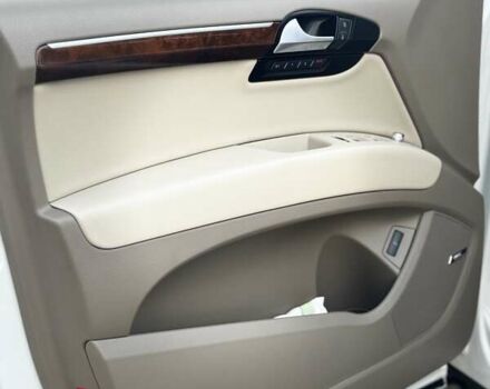 Білий Ауді Ку 7, об'ємом двигуна 3 л та пробігом 255 тис. км за 17500 $, фото 92 на Automoto.ua