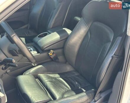 Білий Ауді Ку 7, об'ємом двигуна 3 л та пробігом 74 тис. км за 28990 $, фото 16 на Automoto.ua