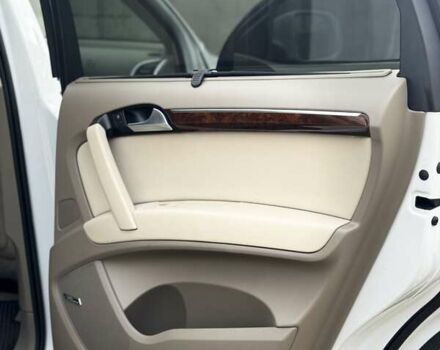 Білий Ауді Ку 7, об'ємом двигуна 3 л та пробігом 255 тис. км за 17500 $, фото 124 на Automoto.ua