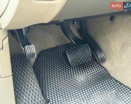 Білий Ауді Ку 7, об'ємом двигуна 3 л та пробігом 255 тис. км за 17500 $, фото 100 на Automoto.ua