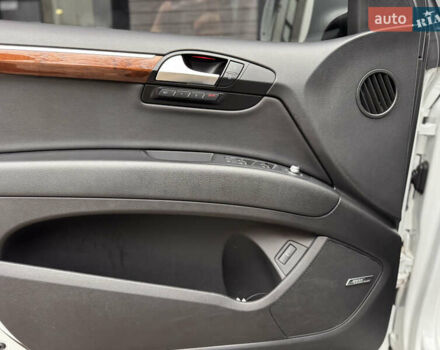 Белый Ауди Ку 7, объемом двигателя 2.97 л и пробегом 247 тыс. км за 20000 $, фото 7 на Automoto.ua