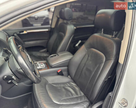 Белый Ауди Ку 7, объемом двигателя 2.97 л и пробегом 247 тыс. км за 20000 $, фото 8 на Automoto.ua