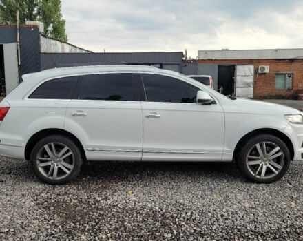 Белый Ауди Ку 7, объемом двигателя 3 л и пробегом 267 тыс. км за 18650 $, фото 4 на Automoto.ua