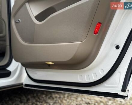 Білий Ауді Ку 7, об'ємом двигуна 3 л та пробігом 255 тис. км за 17500 $, фото 122 на Automoto.ua