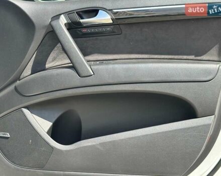 Білий Ауді Ку 7, об'ємом двигуна 3 л та пробігом 74 тис. км за 28990 $, фото 27 на Automoto.ua