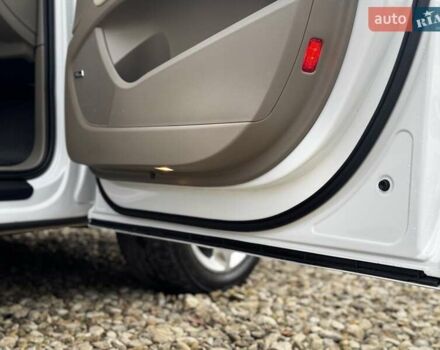 Білий Ауді Ку 7, об'ємом двигуна 3 л та пробігом 255 тис. км за 17500 $, фото 126 на Automoto.ua