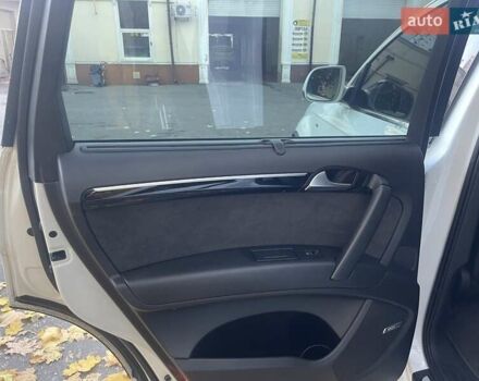 Белый Ауди Ку 7, объемом двигателя 2.97 л и пробегом 75 тыс. км за 26250 $, фото 24 на Automoto.ua