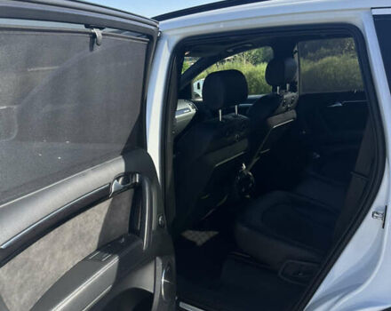 Білий Ауді Ку 7, об'ємом двигуна 4.13 л та пробігом 225 тис. км за 26500 $, фото 8 на Automoto.ua