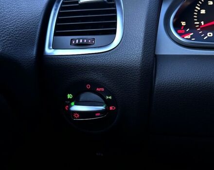 Белый Ауди Ку 7, объемом двигателя 3 л и пробегом 177 тыс. км за 14500 $, фото 3 на Automoto.ua