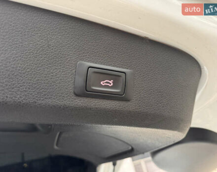 Белый Ауди Ку 7, объемом двигателя 2.97 л и пробегом 247 тыс. км за 20000 $, фото 19 на Automoto.ua