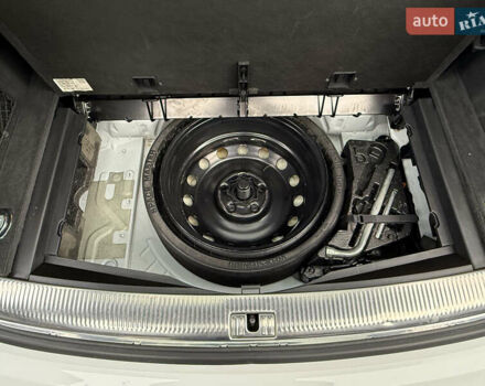 Белый Ауди Ку 7, объемом двигателя 3 л и пробегом 263 тыс. км за 17100 $, фото 32 на Automoto.ua