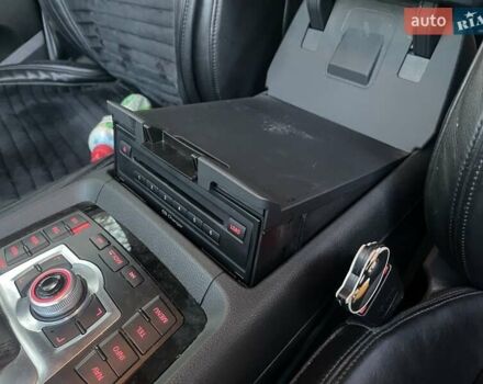 Білий Ауді Ку 7, об'ємом двигуна 2.97 л та пробігом 75 тис. км за 26750 $, фото 41 на Automoto.ua