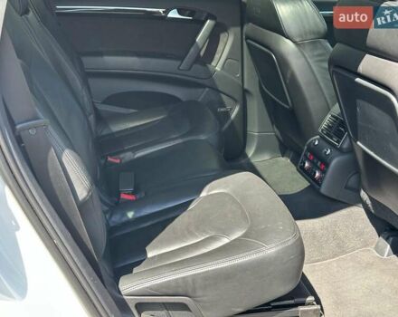 Білий Ауді Ку 7, об'ємом двигуна 3 л та пробігом 74 тис. км за 28990 $, фото 21 на Automoto.ua