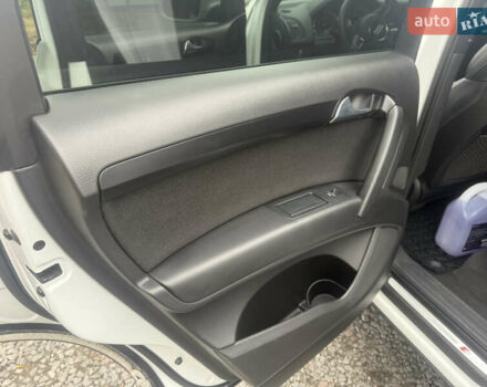 Білий Ауді Ку 7, об'ємом двигуна 3 л та пробігом 225 тис. км за 15000 $, фото 17 на Automoto.ua