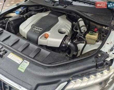 Белый Ауди Ку 7, объемом двигателя 2.97 л и пробегом 300 тыс. км за 17900 $, фото 4 на Automoto.ua