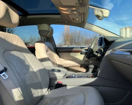 Белый Ауди Ку 7, объемом двигателя 3 л и пробегом 170 тыс. км за 16999 $, фото 8 на Automoto.ua