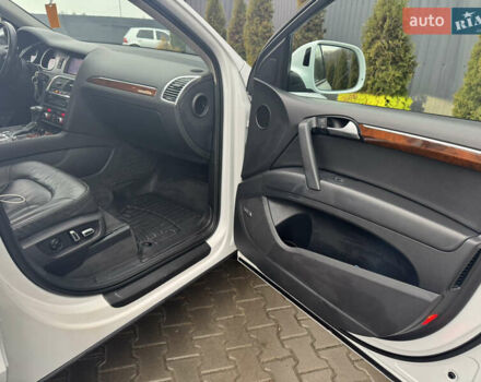 Белый Ауди Ку 7, объемом двигателя 2.99 л и пробегом 299 тыс. км за 18950 $, фото 20 на Automoto.ua