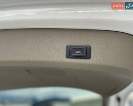 Ауди Ку 7 2013 в Луцке на Automoto.ua Белый Ауди Ку 7, объемом двигателя 2.97 л и пробегом 226 тыс. км за 18999 $, фото 33 на Automoto.ua