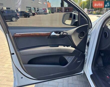 Белый Ауди Ку 7, объемом двигателя 2.97 л и пробегом 320 тыс. км за 17500 $, фото 14 на Automoto.ua