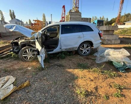 Ауди Ку 7 2013 в Ужгороде на Automoto.ua Белый Ауди Ку 7, объемом двигателя 0 л и пробегом 301 тыс. км за 999 $, фото 4 на Automoto.ua