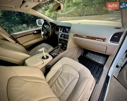 Белый Ауди Ку 7, объемом двигателя 3 л и пробегом 220 тыс. км за 20900 $, фото 17 на Automoto.ua