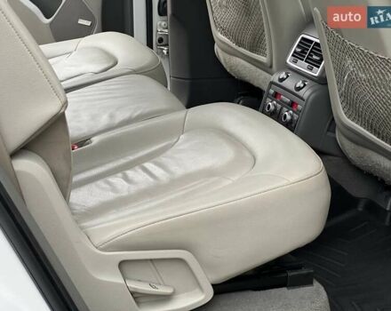 Белый Ауди Ку 7, объемом двигателя 2.97 л и пробегом 238 тыс. км за 17000 $, фото 17 на Automoto.ua