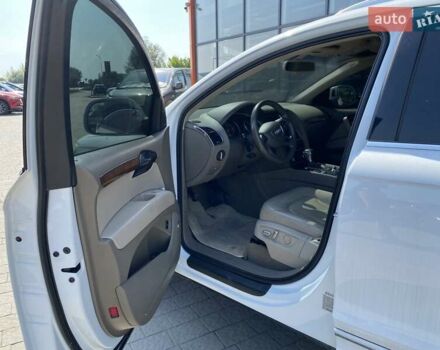 Ауди Ку 7 2013 в Ужгороде на Automoto.ua Белый Ауди Ку 7, объемом двигателя 2.97 л и пробегом 359 тыс. км за 14900 $, фото 9 на Automoto.ua