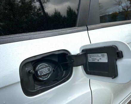 Белый Ауди Ку 7, объемом двигателя 3 л и пробегом 285 тыс. км за 17500 $, фото 63 на Automoto.ua