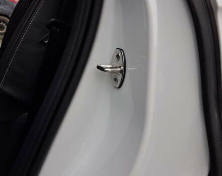 Білий Ауді Ку 7, об'ємом двигуна 2.97 л та пробігом 250 тис. км за 26800 $, фото 36 на Automoto.ua