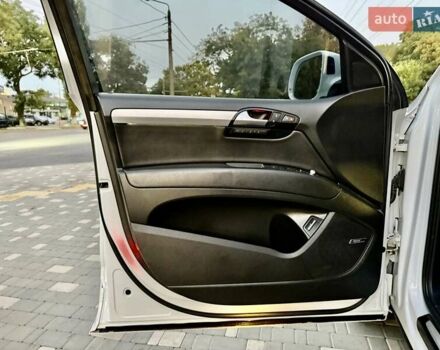 Ауді Ку 7 2014 у Одесі на Automoto.ua Білий Ауді Ку 7, об'ємом двигуна 3 л та пробігом 155 тис. км за 14999 $, фото 32 на Automoto.ua