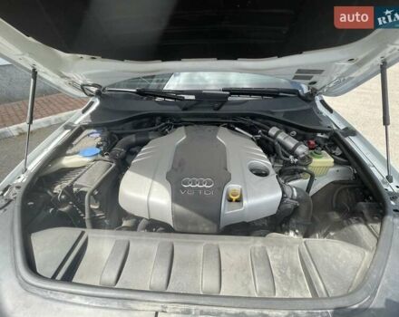 Белый Ауди Ку 7, объемом двигателя 3 л и пробегом 284 тыс. км за 27500 $, фото 11 на Automoto.ua