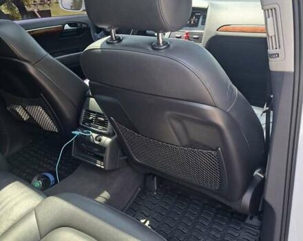 Білий Ауді Ку 7, об'ємом двигуна 2.97 л та пробігом 170 тис. км за 22300 $, фото 29 на Automoto.ua