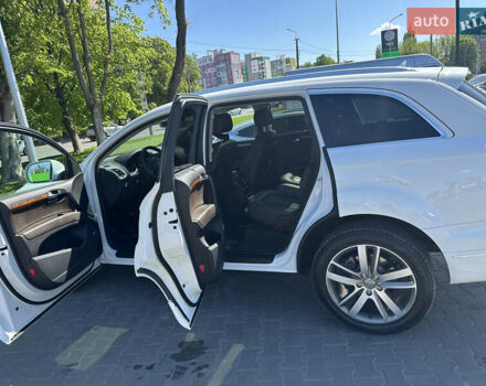 Белый Ауди Ку 7, объемом двигателя 2.97 л и пробегом 380 тыс. км за 16700 $, фото 13 на Automoto.ua