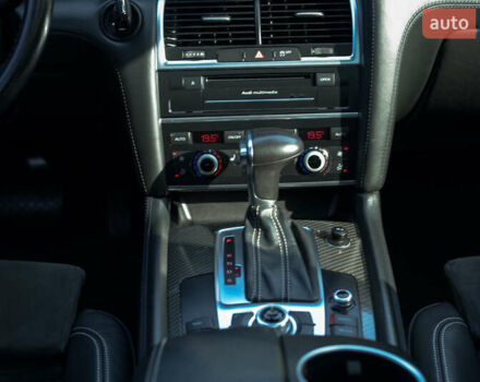 Білий Ауді Ку 7, об'ємом двигуна 2.97 л та пробігом 214 тис. км за 14800 $, фото 13 на Automoto.ua