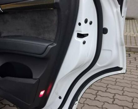 Білий Ауді Ку 7, об'ємом двигуна 2.97 л та пробігом 250 тис. км за 26800 $, фото 39 на Automoto.ua