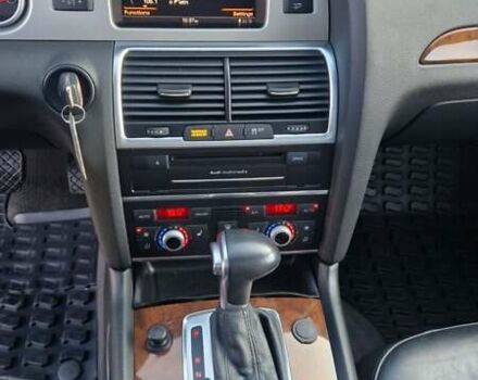 Білий Ауді Ку 7, об'ємом двигуна 2.97 л та пробігом 318 тис. км за 18000 $, фото 14 на Automoto.ua