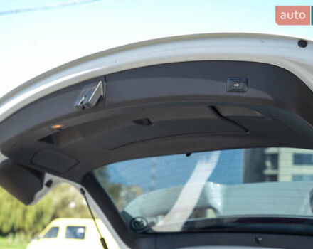 Білий Ауді Ку 7, об'ємом двигуна 2.97 л та пробігом 214 тис. км за 14800 $, фото 18 на Automoto.ua