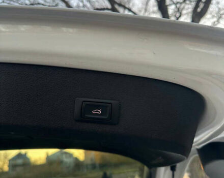 Белый Ауди Ку 7, объемом двигателя 2.97 л и пробегом 237 тыс. км за 18400 $, фото 19 на Automoto.ua