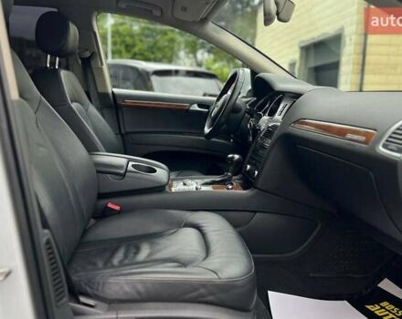 Білий Ауді Ку 7, об'ємом двигуна 3 л та пробігом 115 тис. км за 17400 $, фото 23 на Automoto.ua