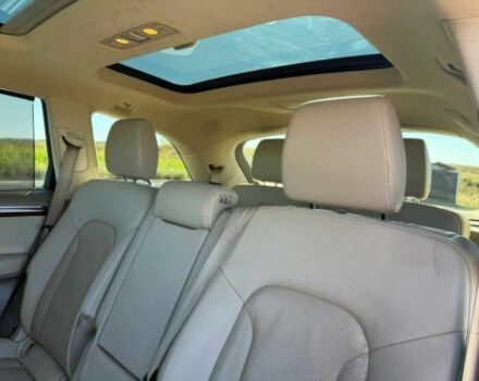 Ауді Ку 7 2015 у Ужгороді на Automoto.ua Білий Ауді Ку 7, об'ємом двигуна 3 л та пробігом 76 тис. км за 3800 $, фото 12 на Automoto.ua