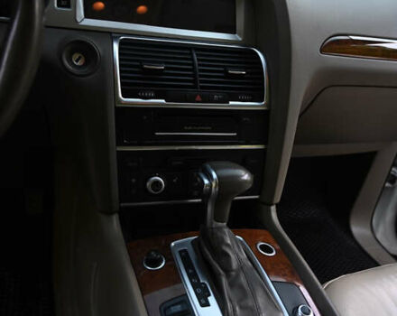 Белый Ауди Ку 7, объемом двигателя 3 л и пробегом 156 тыс. км за 23800 $, фото 7 на Automoto.ua