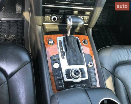 Белый Ауди Ку 7, объемом двигателя 3 л и пробегом 148 тыс. км за 18000 $, фото 14 на Automoto.ua