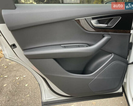 Белый Ауди Ку 7, объемом двигателя 2.97 л и пробегом 124 тыс. км за 36000 $, фото 39 на Automoto.ua